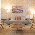 Apartment In Marina With Vibrant Pop Art Accents