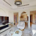 Al Tajer, Core C, Souk Al Bahar - Charming Two Bedroom