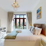 Al Tajer, Core C, Souk Al Bahar - Charming Two Bedroom