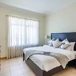 Bespoke Residences - Shoreline Al Nabat