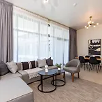 Amazing Deal! Stunning 3Br Apt With Huge Terrace - Jvt