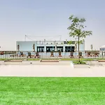 Sleek Studio At Una Town Square Dubailand By Deluxe Holiday Homes
