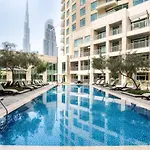 Frank Porter - Burj Views