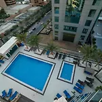 Nasma Luxury Stays - Marina-View Oasis With Balcony Steps From The Sea