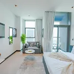 Stylish Loft With Balcony Overlooking City Views