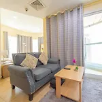 Luxury Escapes - Modern Budget Studio With Balcony In Jlt!