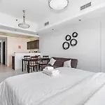 Stonetree - Near Metro - Furnished Studio In Jlt