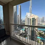 DOWNTOWN STUDIO WITH BOULEVARD VIEWs