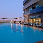 Chic 1Br At The Signature Downtown Dubai By Deluxe Holiday Homes