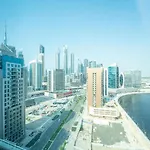 Phineek Luxury 2Br Apartment Damac Maison Canal View