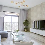 Nasma Luxury Stays - Fabulous Apartment With Balcony Near Mjl\'S Souk