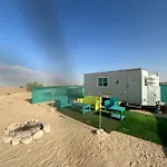 Oasis Caravan
