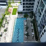 Cozy Flat In Business Bay
