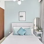 Silkhaus New Tower Modern Studio With Separated Bedroom