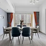 Silkhaus Family Heaven By Beach With Crib Available