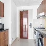 Silkhaus Elegant Studio Near Silicon Central Mall