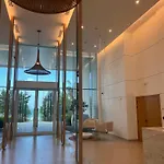 Luxury Apartment Beachfront Escape In La Vie Jbr