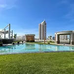 Breathtaking View Compact & Modern Spacious Studio