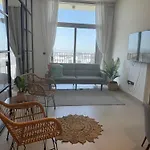 ‎‏Stylish 2Br Apt In The Hart Of Dubai Hills!