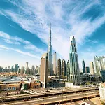 Burj Khalifa View, High Floor, Dubai Mall Access, Gym, Infinity-Pool, Playground, Bbq, Family Friendly