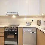 Elegant Waterfront 1Bhk In Dubai Creek Harbour