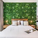 First Class Cozy & Central Studio Burj, Metro, Mall Nearby
