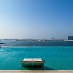 Luxe Living In Beachfront 2 Bedroom In Dubai Marina