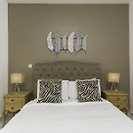Maison Privee - Central Dubai Apt With Danish Twist & Burj Khalifa Views