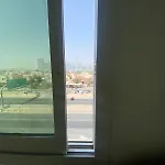 Cute Rooms And Small Partitions For Girls In Dubai- Female Guests Only فتيات فقط