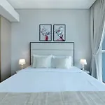 Maison Privee - Urban Resort With Golf Course Views, Close To Beach