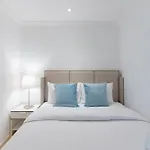 Stylish Waterfront 2 Bed In Dubai Marina