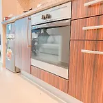 Cosmos Living Cozy Studio Near Dubai Marina