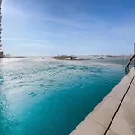 Pleasant Apartment With The Beach Access