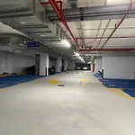 Cozy Apartment With Pool - 10 Mins From Dubai Marina