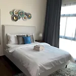 Elite Lux Holiday Homes - Two Bedroom Apartment Direct Metro Access In Al Furjan, Dubai