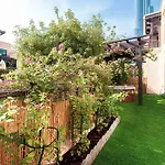 2 Bed- Family Friendly, Private Jacuzzi - Dubai Mall
