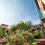 2 Bed- Family Friendly, Private Jacuzzi - Dubai Mall