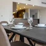 Sophisticated & Classy Stay At The Onyx