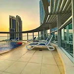 Unforgettable Canal & Sea View In Dubai Marina