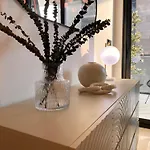 Luxury Binghatti Canal View Apt In Business Bay