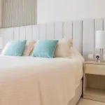 Studio With Pool And Private Beach Access On Palm Jumeirah