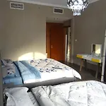 Huge Entire Apartment For With Free Pool, Steam & Sauna , Dubai