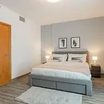 1Bdr Apartment In Dubai Marina With Marina Views