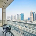 Luxury Escapes - 1Br Apt With Balcony - West Avenue Marina