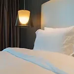 White Sage - Glamorous & Spacious 2Br At Damac Paramount Towers
