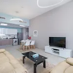 Trinity Holiday Homes - Spacious Modern Living 1Br & 2Br Unique Apartment