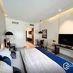Studio In Damac Majestine Business Bay - Ezytrac Vacation Homes