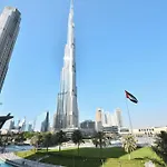 Panoramic Burj&Fountain View 3 En-Suite Br+Office Residence