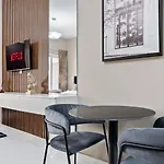Newly Built Studio - Urban Living