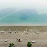 Beachfront Elegant 2Bd Condo With Breathtaking Views -15Ab01